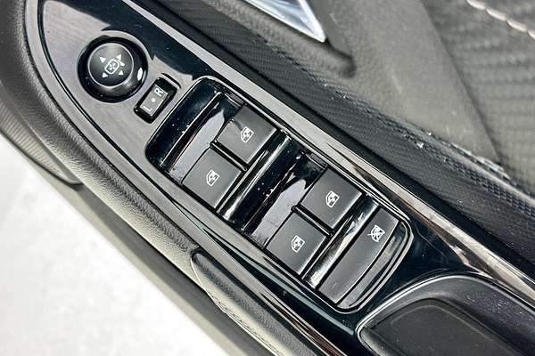 2017 Holden COMMODORE SV6 VF II MY17