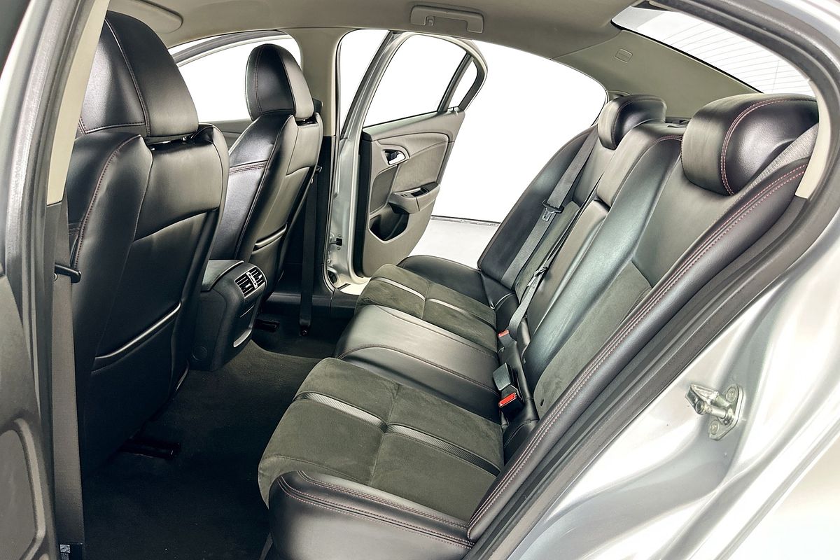 2015 Holden COMMODORE SV6 STORM VF MY15