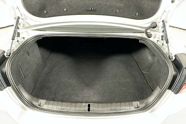 2017 Holden COMMODORE SV6 VF II MY17