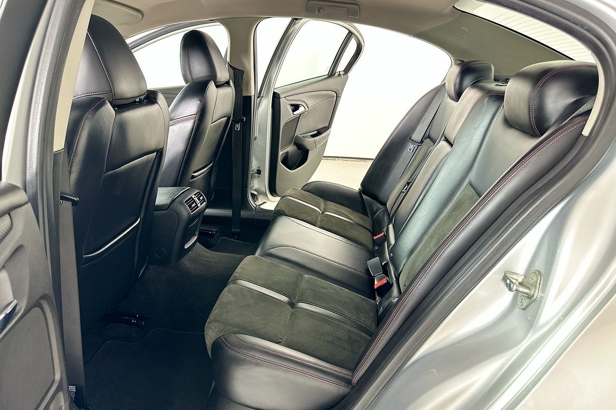 2014 Holden COMMODORE SV6 STORM VF