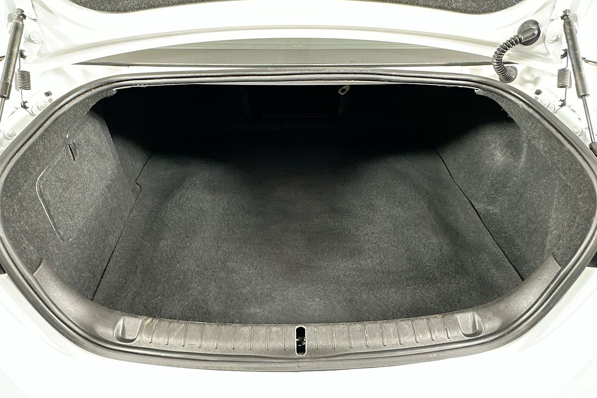 2017 Holden COMMODORE SV6 VF II MY17