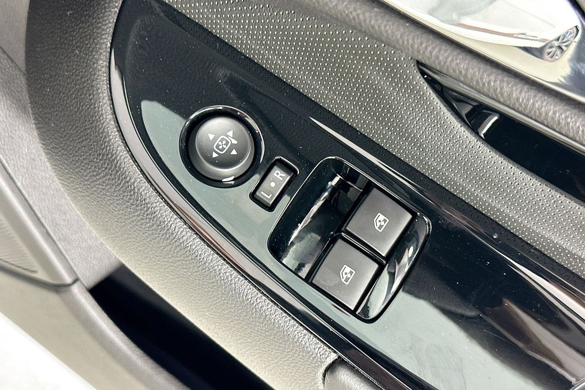 2017 Holden UTE SS-V REDLINE MAGNUM EDT VF II MY17 REAR WHEEL DRIVE