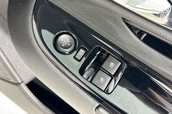 2017 Holden UTE SS-V REDLINE MAGNUM EDT VF II MY17 REAR WHEEL DRIVE