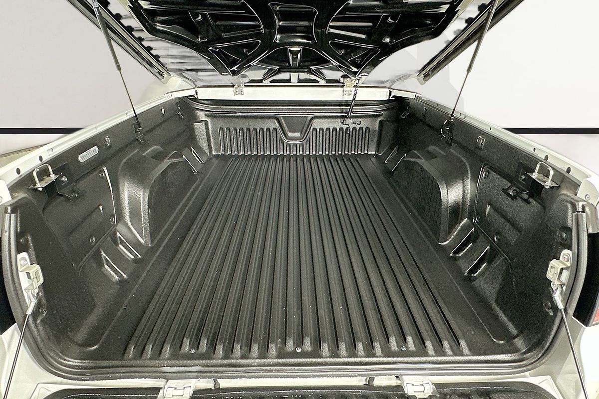 2017 Holden UTE SS-V REDLINE MAGNUM EDT VF II MY17 REAR WHEEL DRIVE