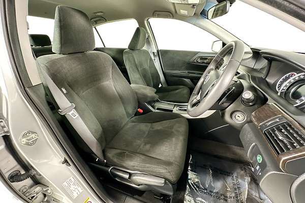 2013 Honda ACCORD VTi-S 60