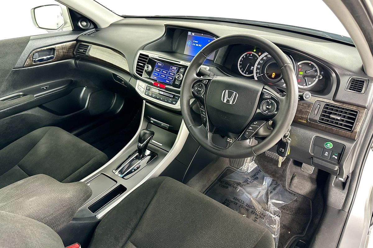 2013 Honda ACCORD VTi-S 60