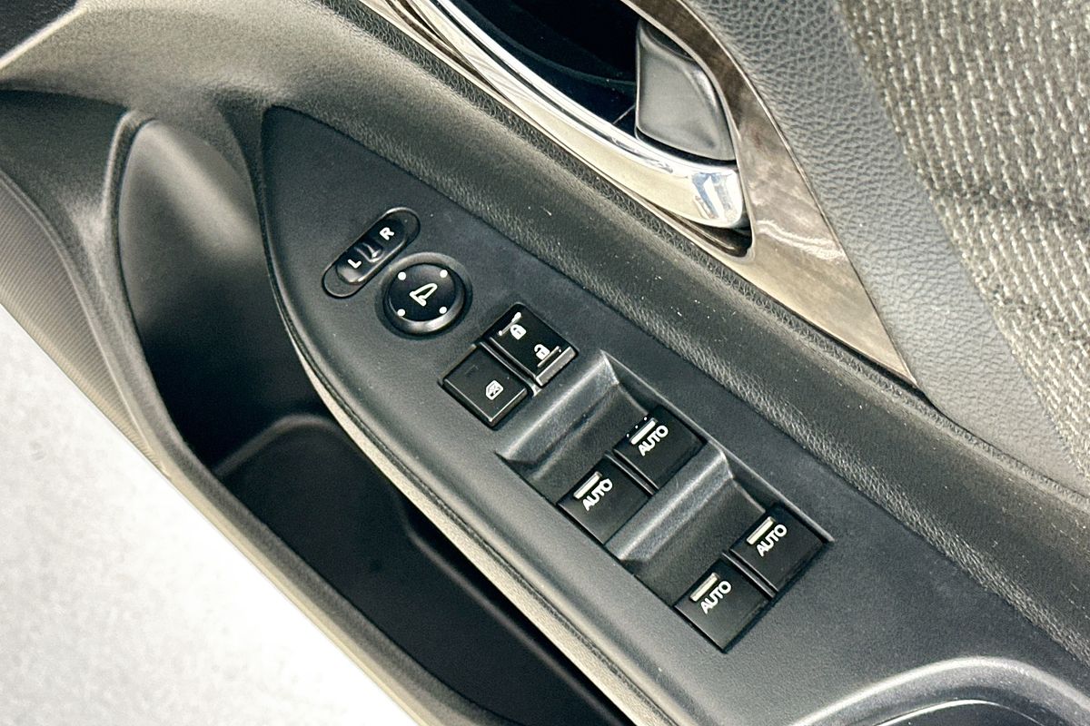 2013 Honda ACCORD VTi-S 60