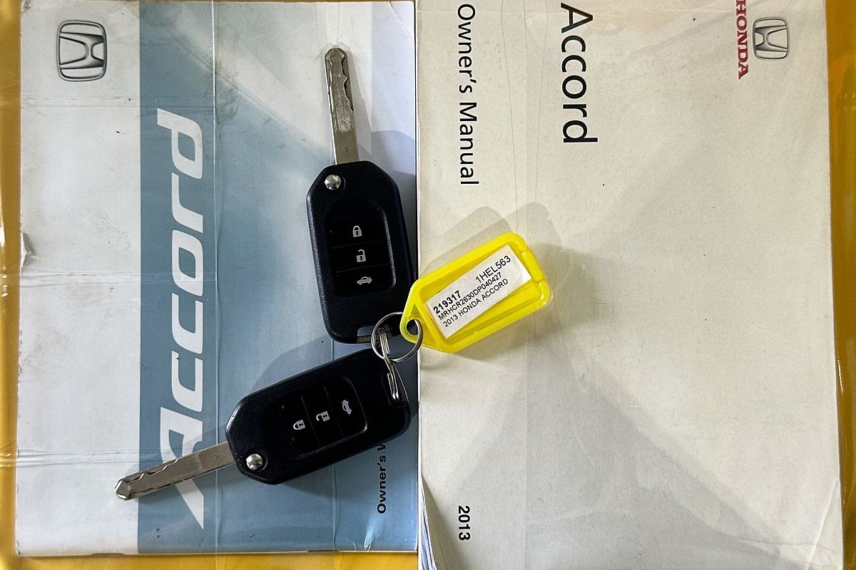 2013 Honda ACCORD VTi-S 60