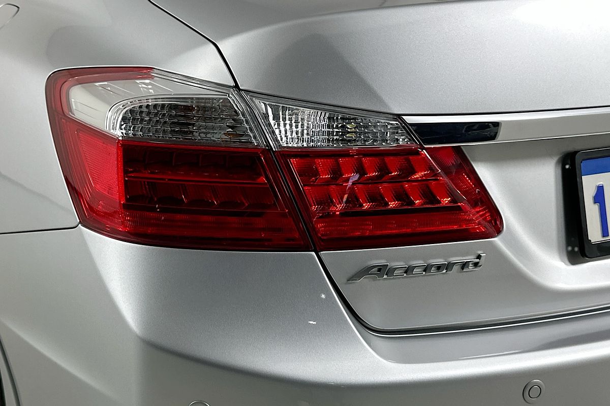 2013 Honda ACCORD VTi-S 60