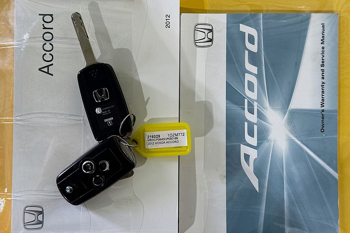 2012 Honda Accord V6-L 50 MY12