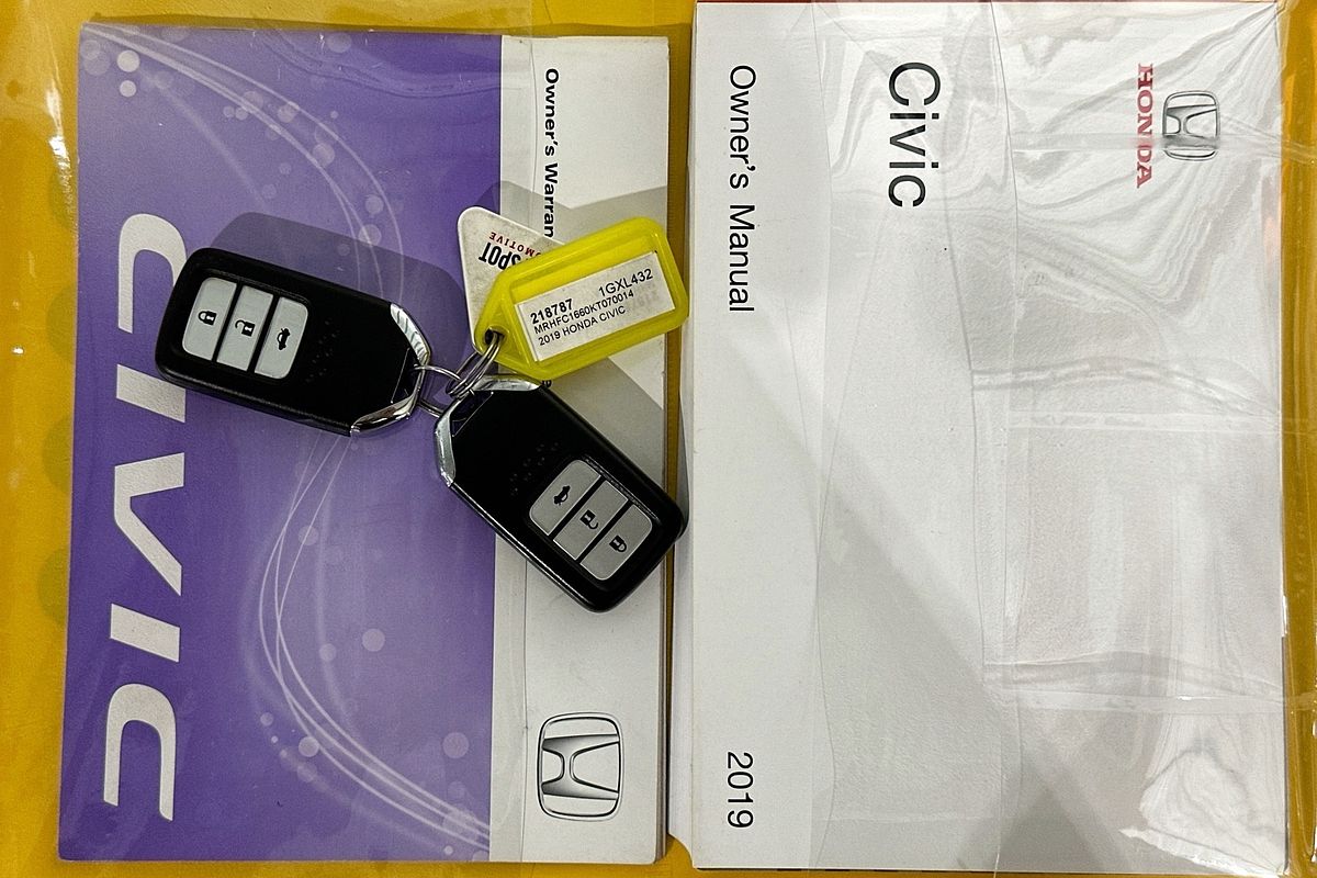 2019 Honda CIVIC VTi-L MY19