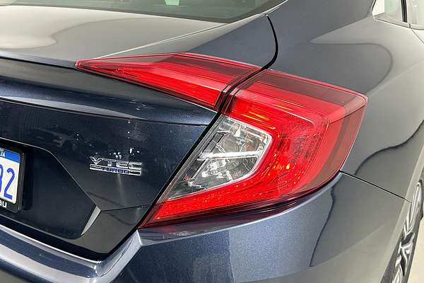 2019 Honda CIVIC VTi-L MY19