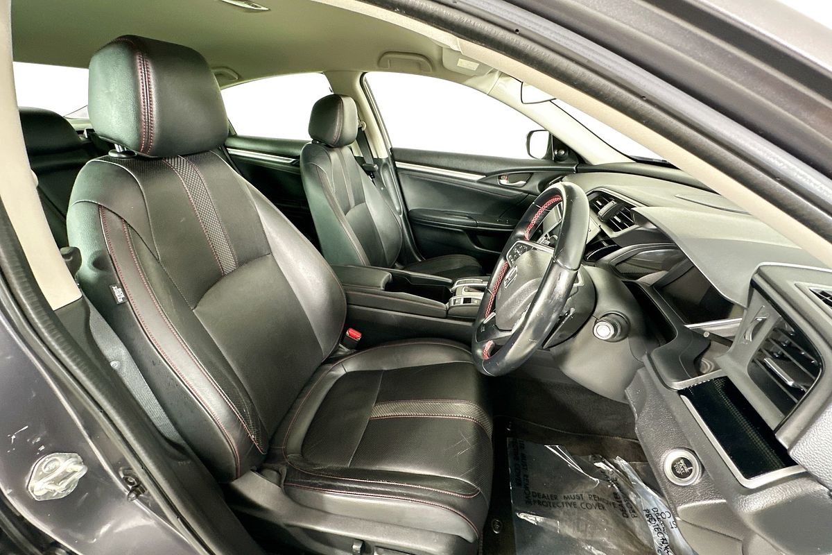 2019 Honda CIVIC RS MY19