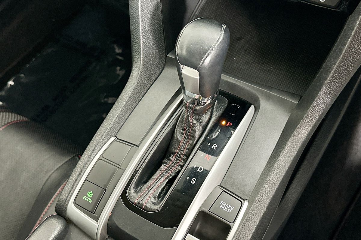 2019 Honda CIVIC RS MY19