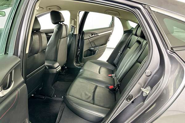 2019 Honda CIVIC RS MY19