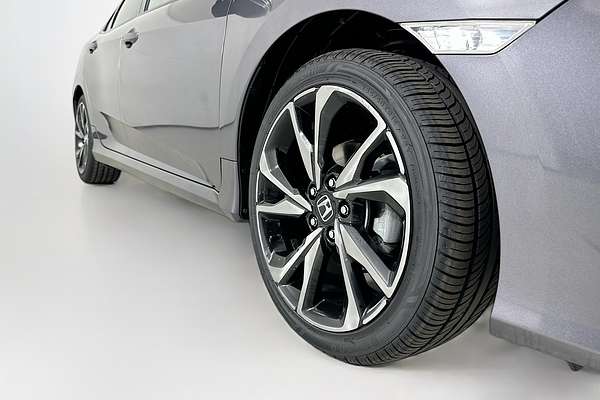 2019 Honda CIVIC RS MY19