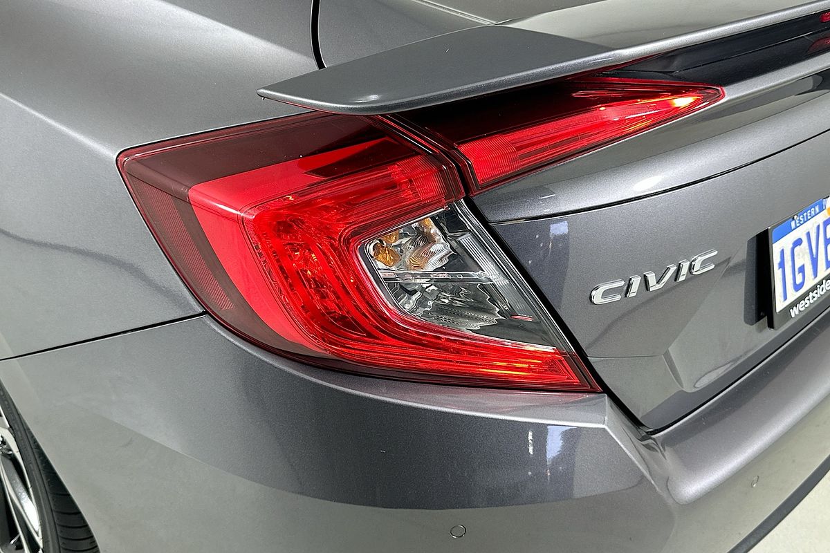 2019 Honda CIVIC RS MY19