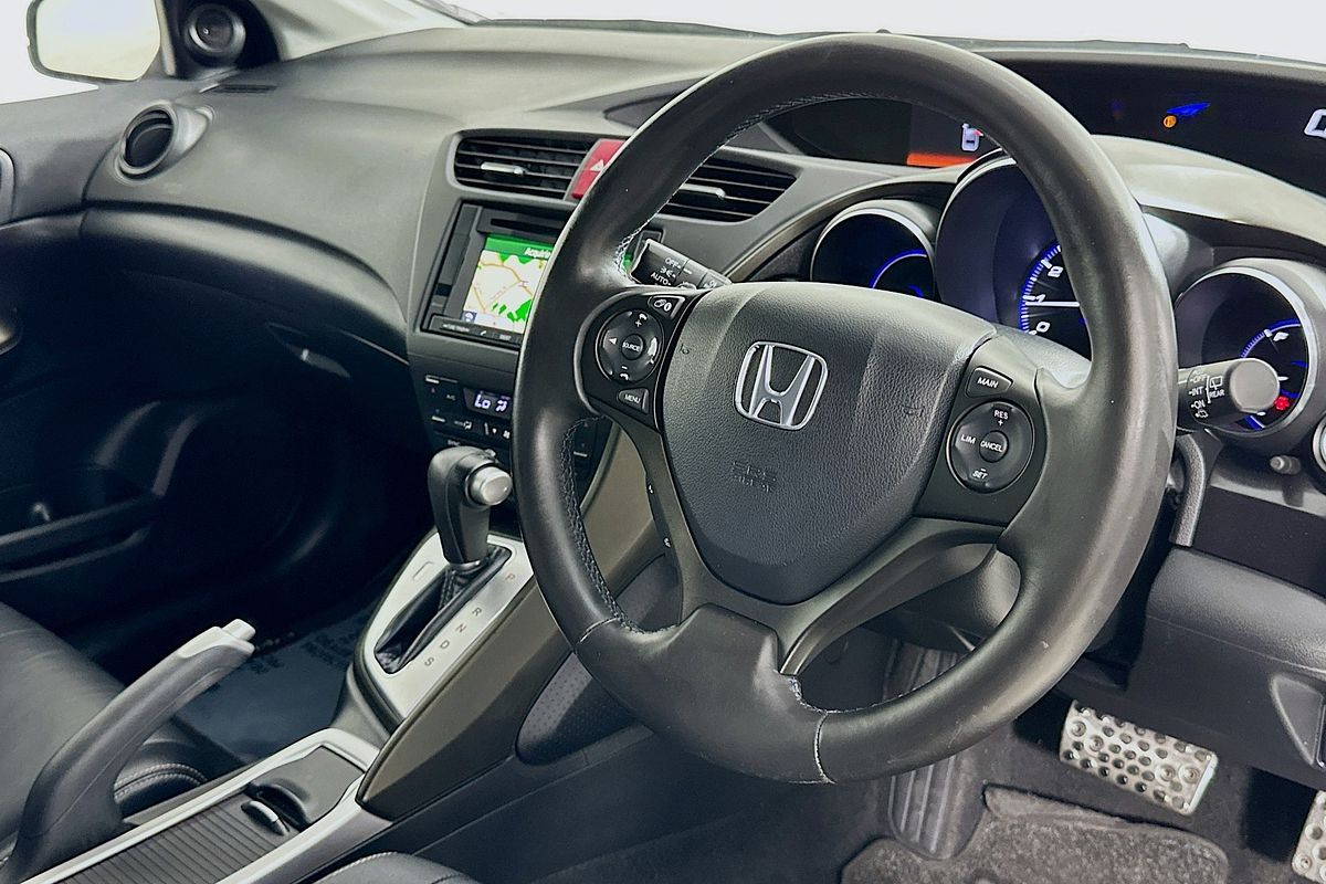 2013 Honda CIVIC VTi-L FK