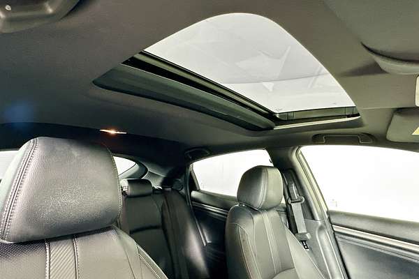 2019 Honda CIVIC RS MY19