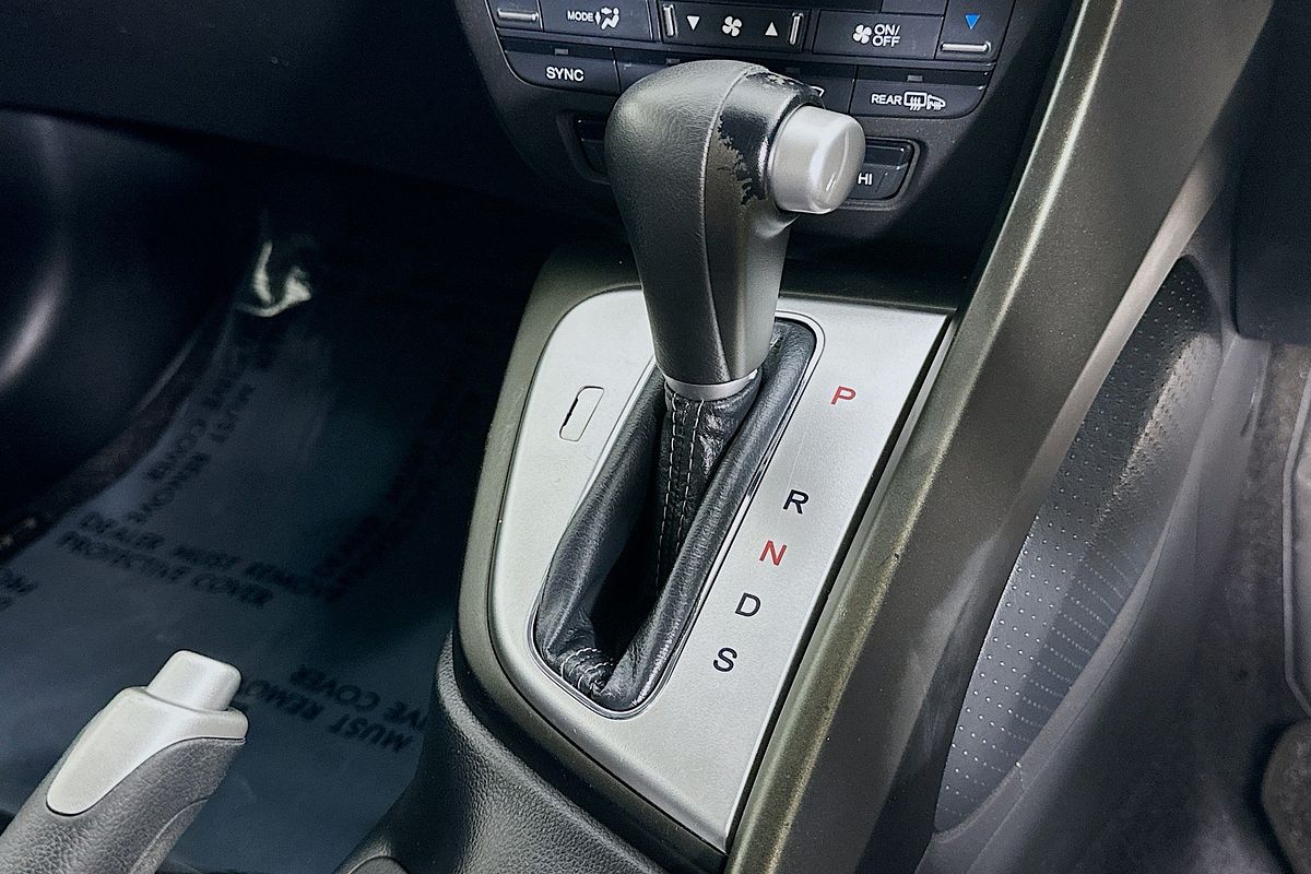 2013 Honda CIVIC VTi-L FK