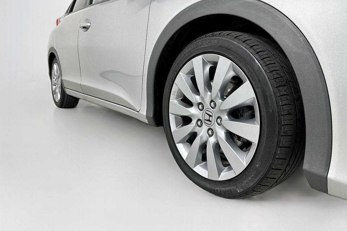 2013 Honda CIVIC VTi-L FK