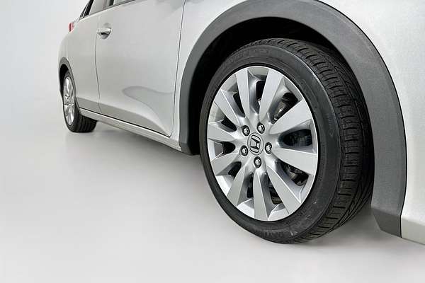 2013 Honda CIVIC VTi-L FK