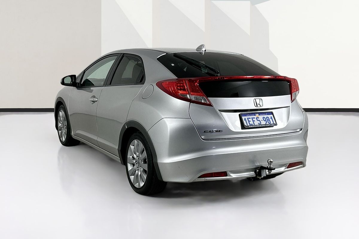 2013 Honda CIVIC VTi-L FK