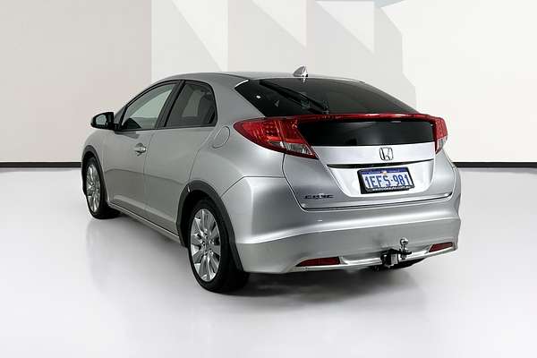 2013 Honda CIVIC VTi-L FK