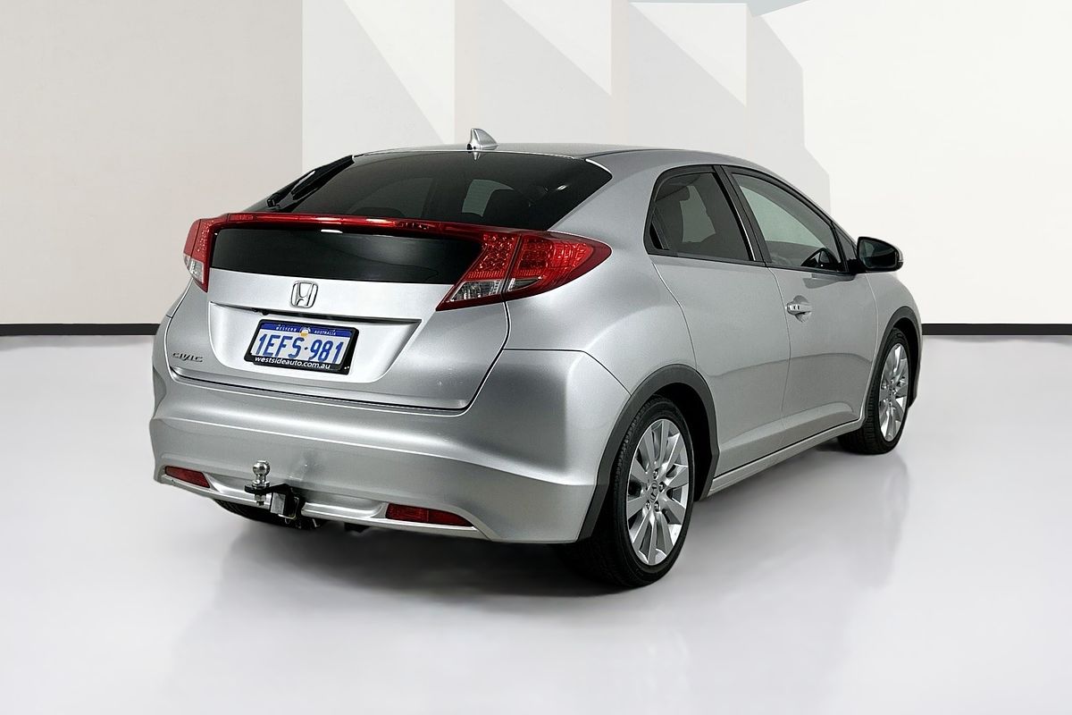 2013 Honda CIVIC VTi-L FK