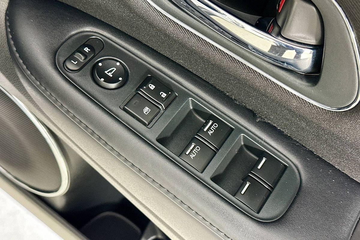 2015 Honda HR-V VTi-S