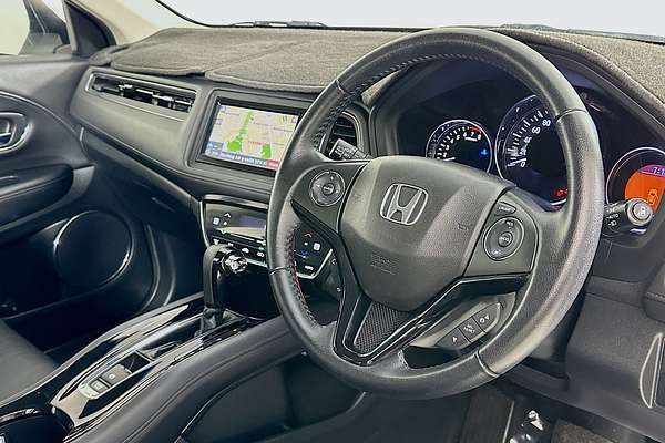 2019 Honda HR-V +LUXE MY19