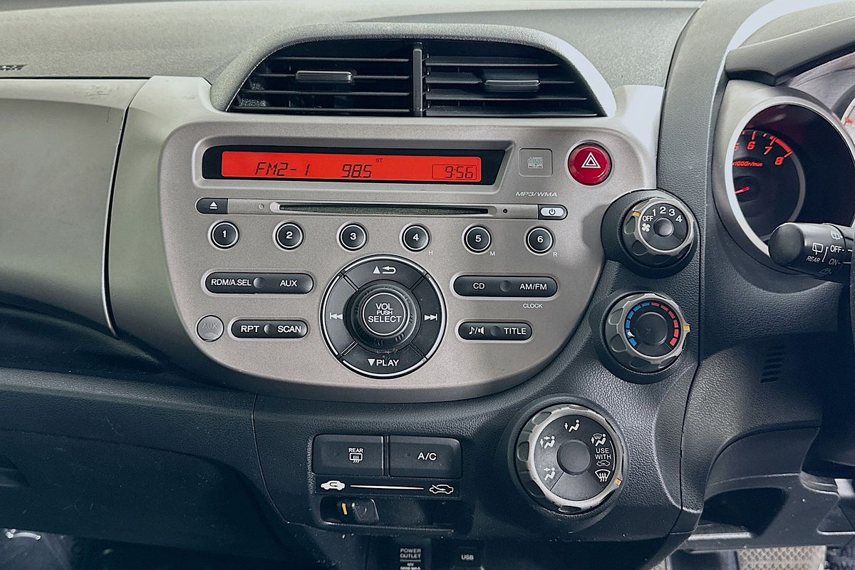2011 Honda JAZZ VTi-S GE