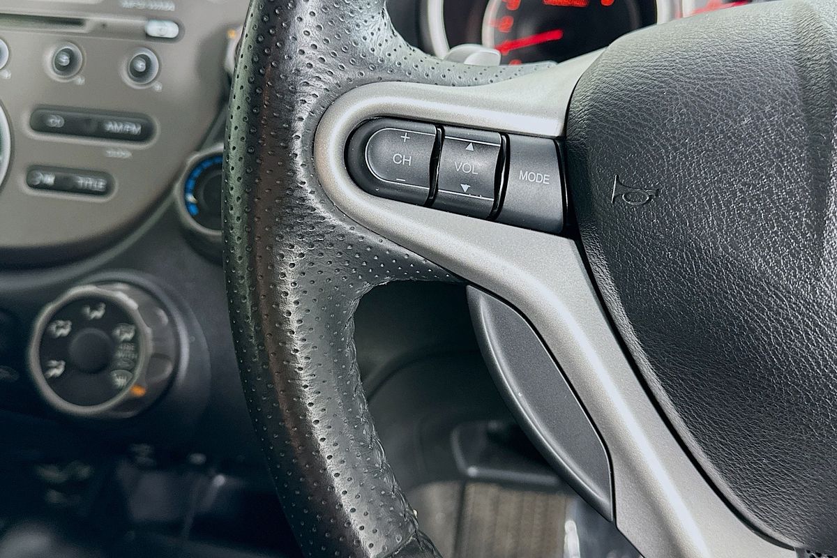 2011 Honda JAZZ VTi-S GE
