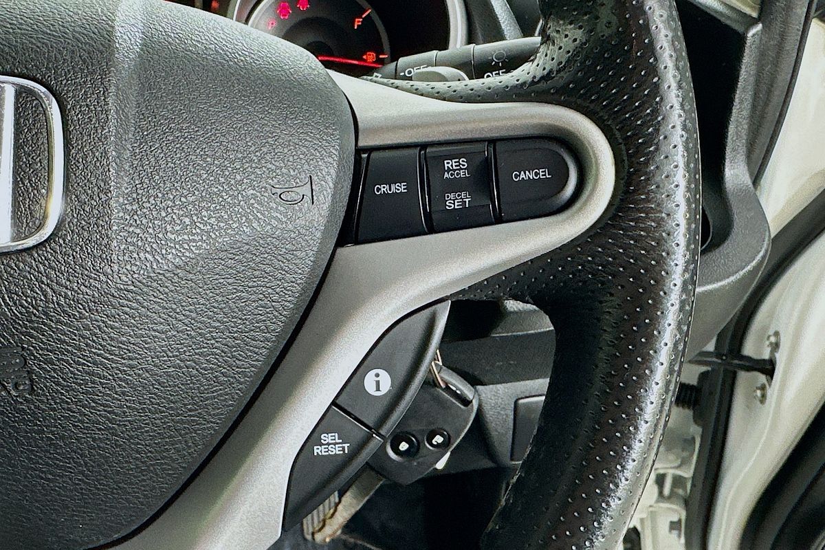 2011 Honda JAZZ VTi-S GE
