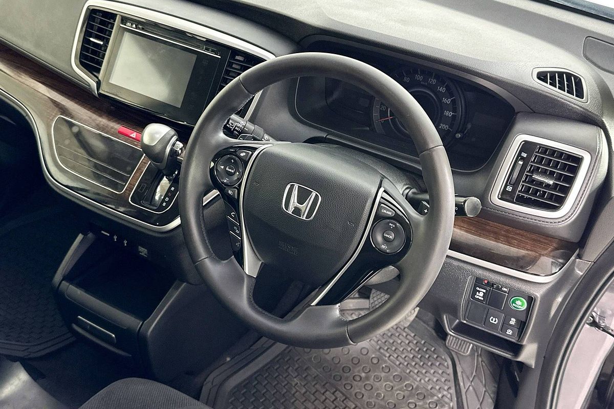 2015 Honda ODYSSEY VTi RC MY15