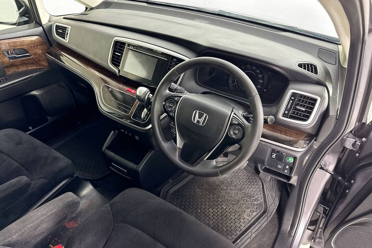 2015 Honda ODYSSEY VTi RC MY15