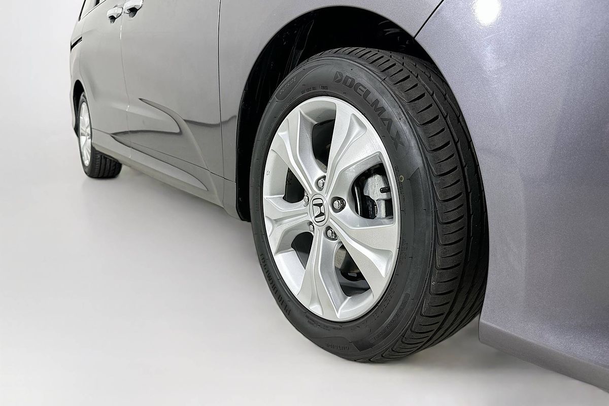 2015 Honda ODYSSEY VTi RC MY15