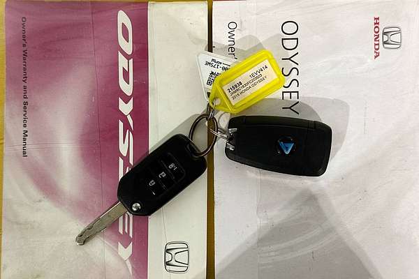 2015 Honda ODYSSEY VTi RC MY15