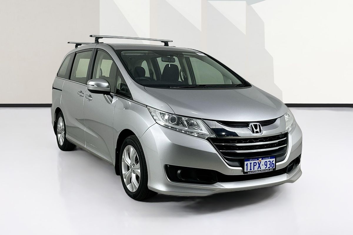 2015 Honda ODYSSEY VTi RC