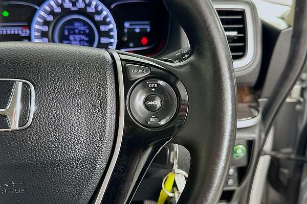 2015 Honda ODYSSEY VTi RC