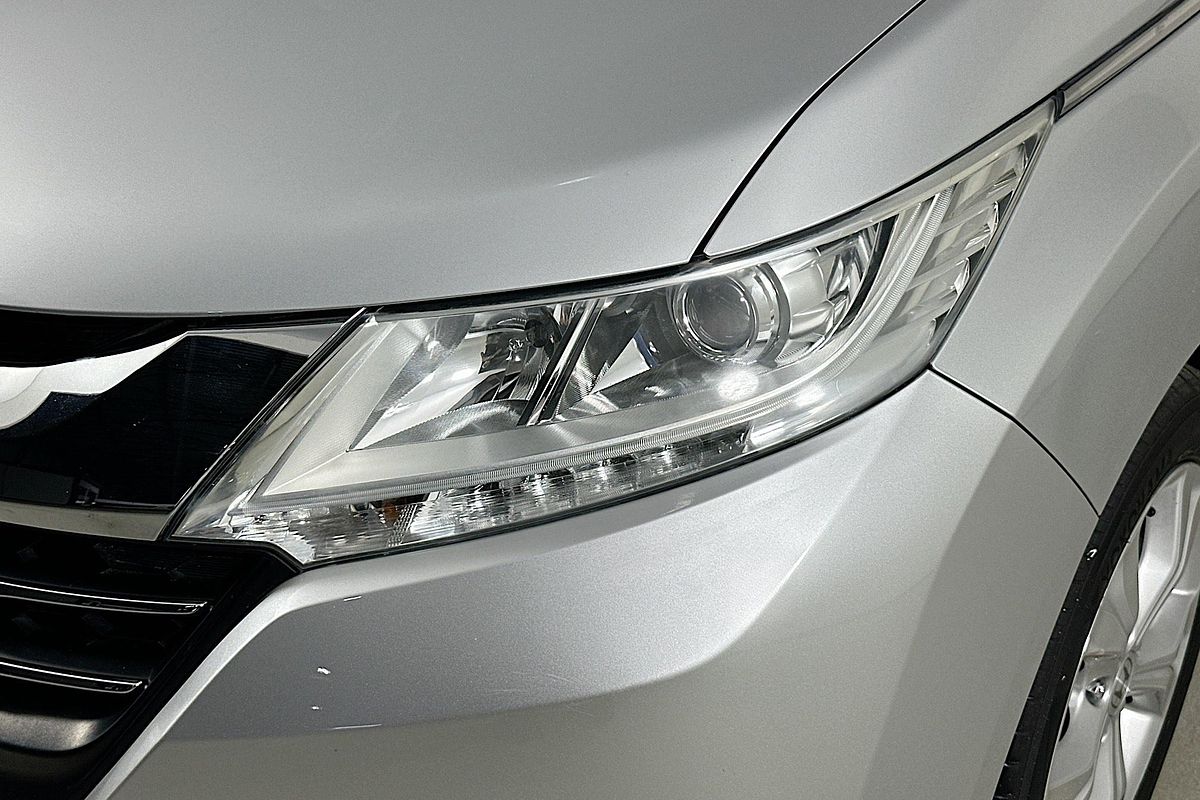 2015 Honda ODYSSEY VTi RC
