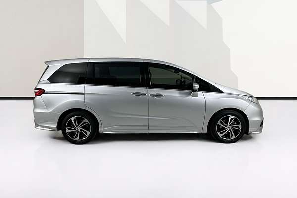 2017 Honda ODYSSEY VTi-L RC MY17