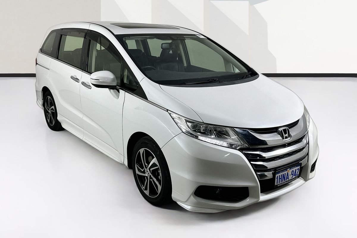2015 Honda ODYSSEY VTi-L RC