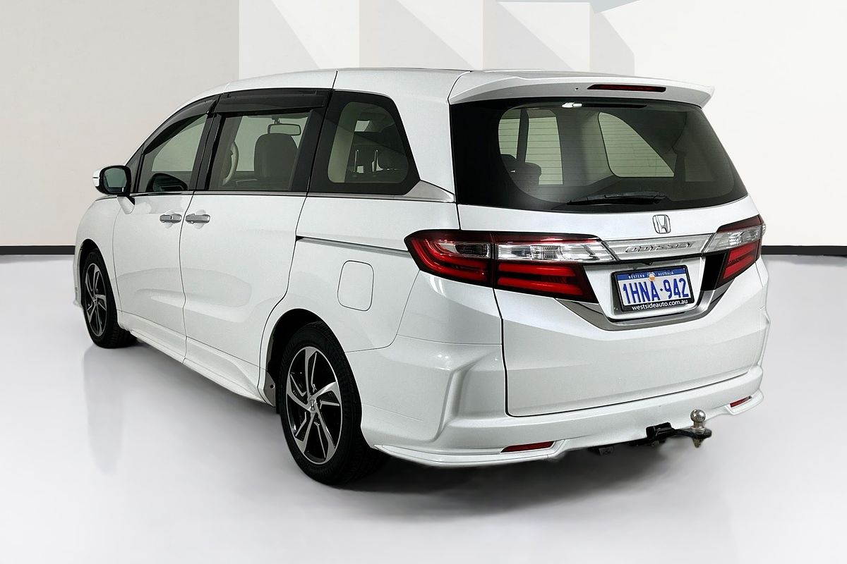 2015 Honda ODYSSEY VTi-L RC