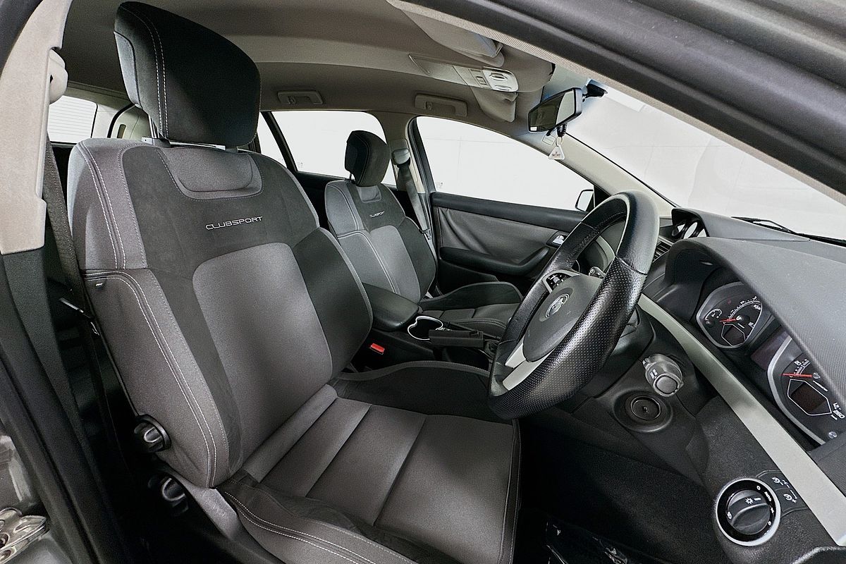 2012 HSV CLUBSPORT R8 TOURER E3 MY12