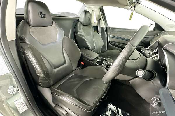 2013 HSV MALOO R8 GEN F REAR WHEEL DRIVE