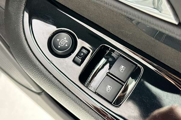 2013 HSV MALOO R8 GEN F REAR WHEEL DRIVE