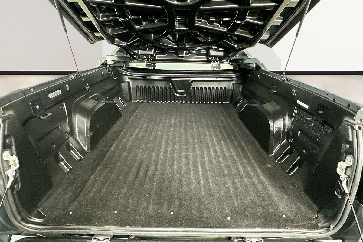 2013 HSV MALOO R8 GEN F REAR WHEEL DRIVE