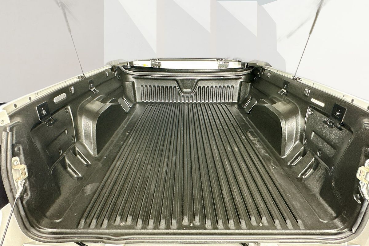 2012 HSV MALOO R8 V3 MY12 REAR WHEEL DRIVE