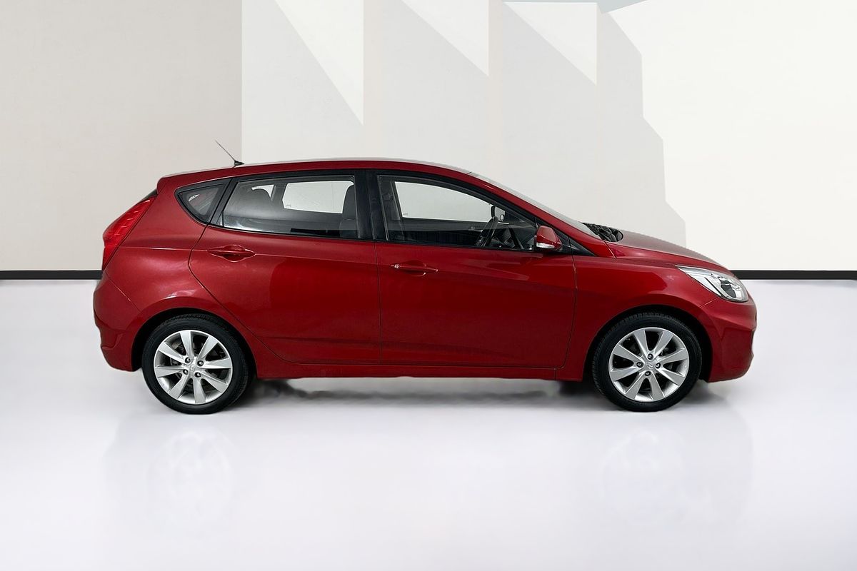 2019 Hyundai ACCENT SPORT RB6 MY19
